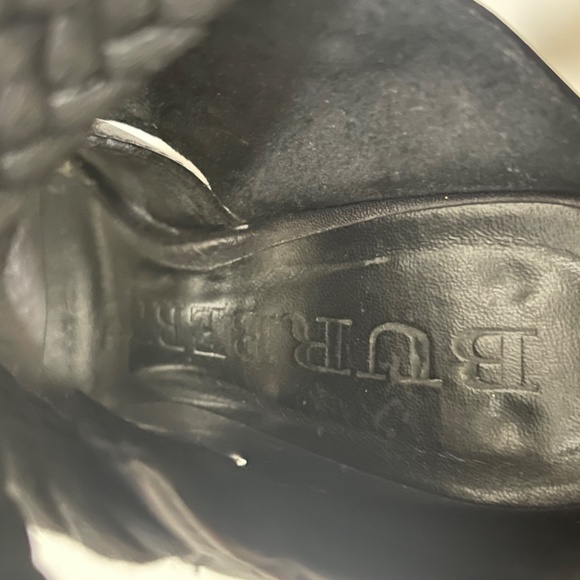 Burberry Platform Heels (SIZE: EUR 38 / US 7 1/2) - Picture 16 of 16